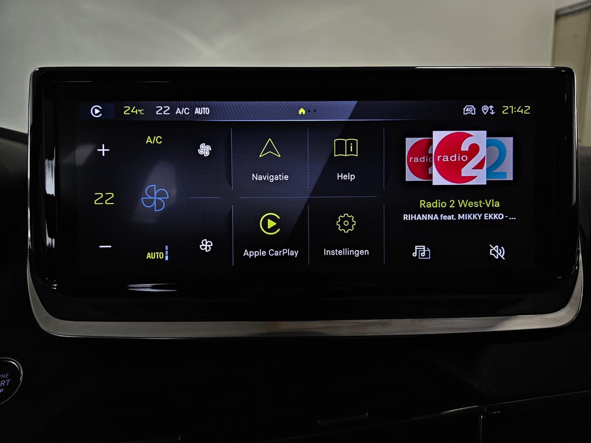 Peugeot 2008 Hybrid Allure e-DSC6