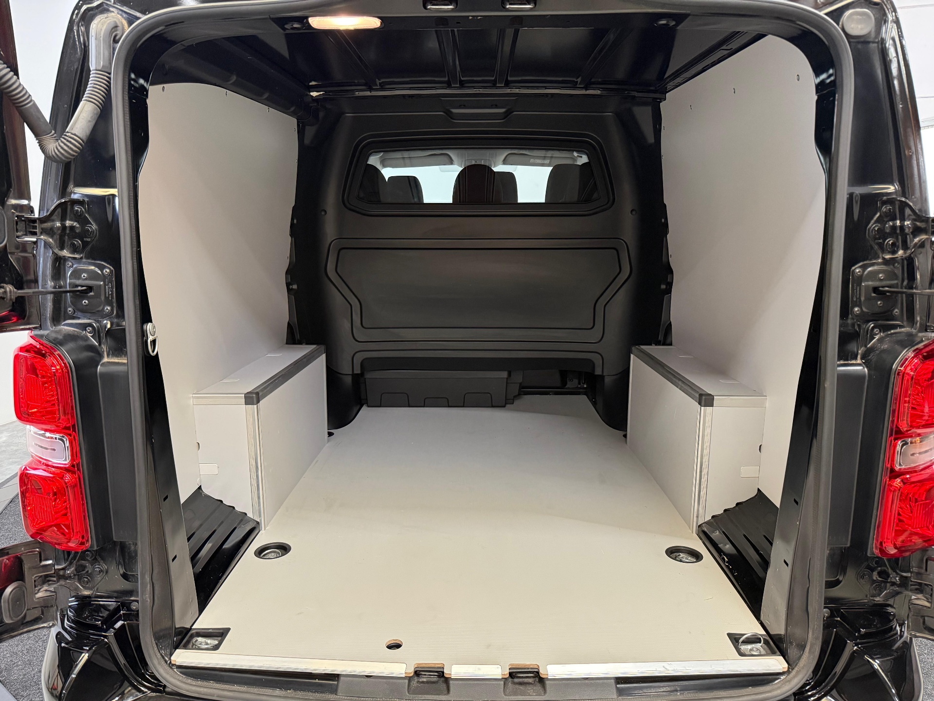 Peugeot Expert Dubbele Cabine 2.0 BlueHDi 145 pk AUTOMAAT – TREKHAAK