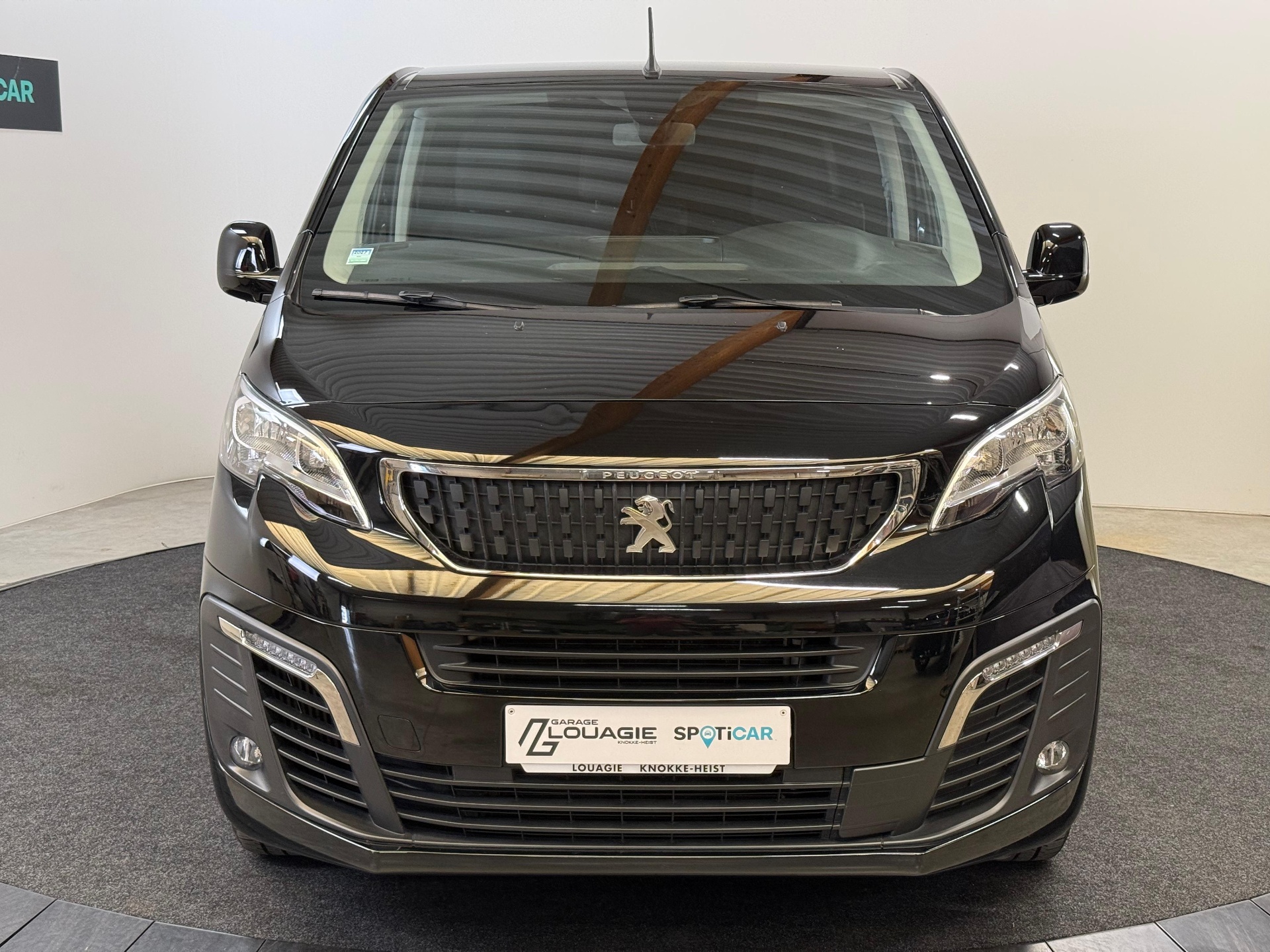 Peugeot Expert Dubbele Cabine 2.0 BlueHDi 145 pk AUTOMAAT – TREKHAAK