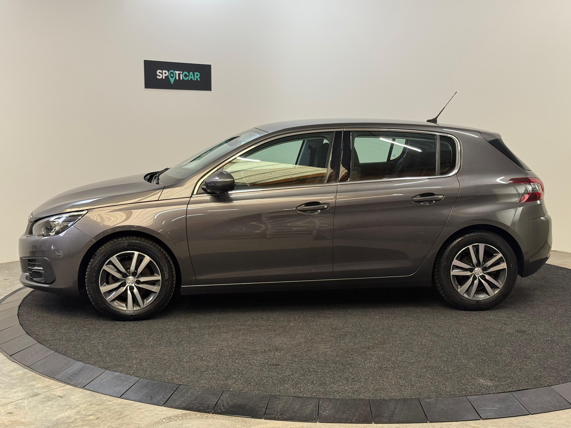 Peugeot 308 1.2 S&S Allure