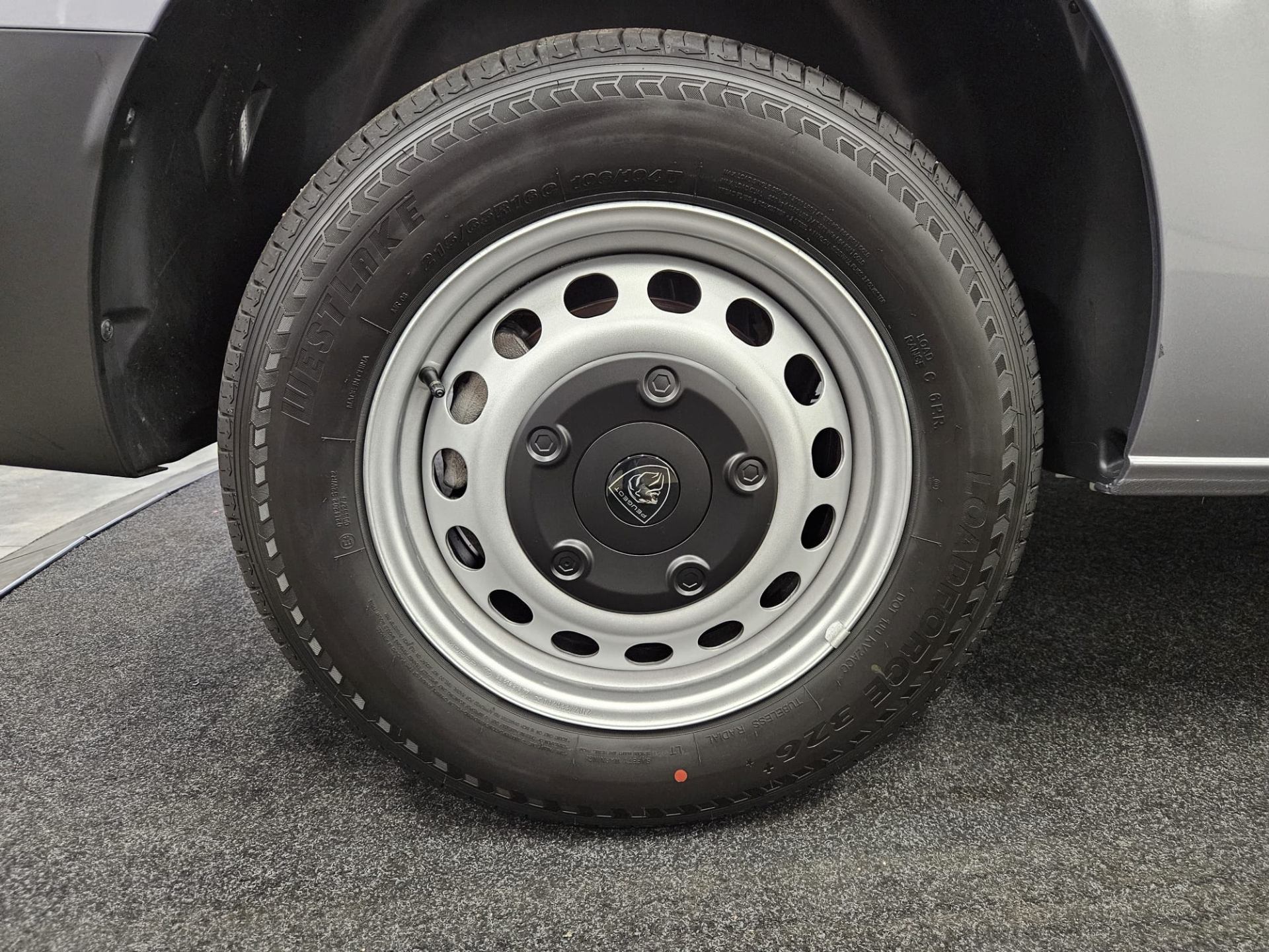 Peugeot Expert Bestelwagen M (L2) Diesel 150 pk Manueel 6
