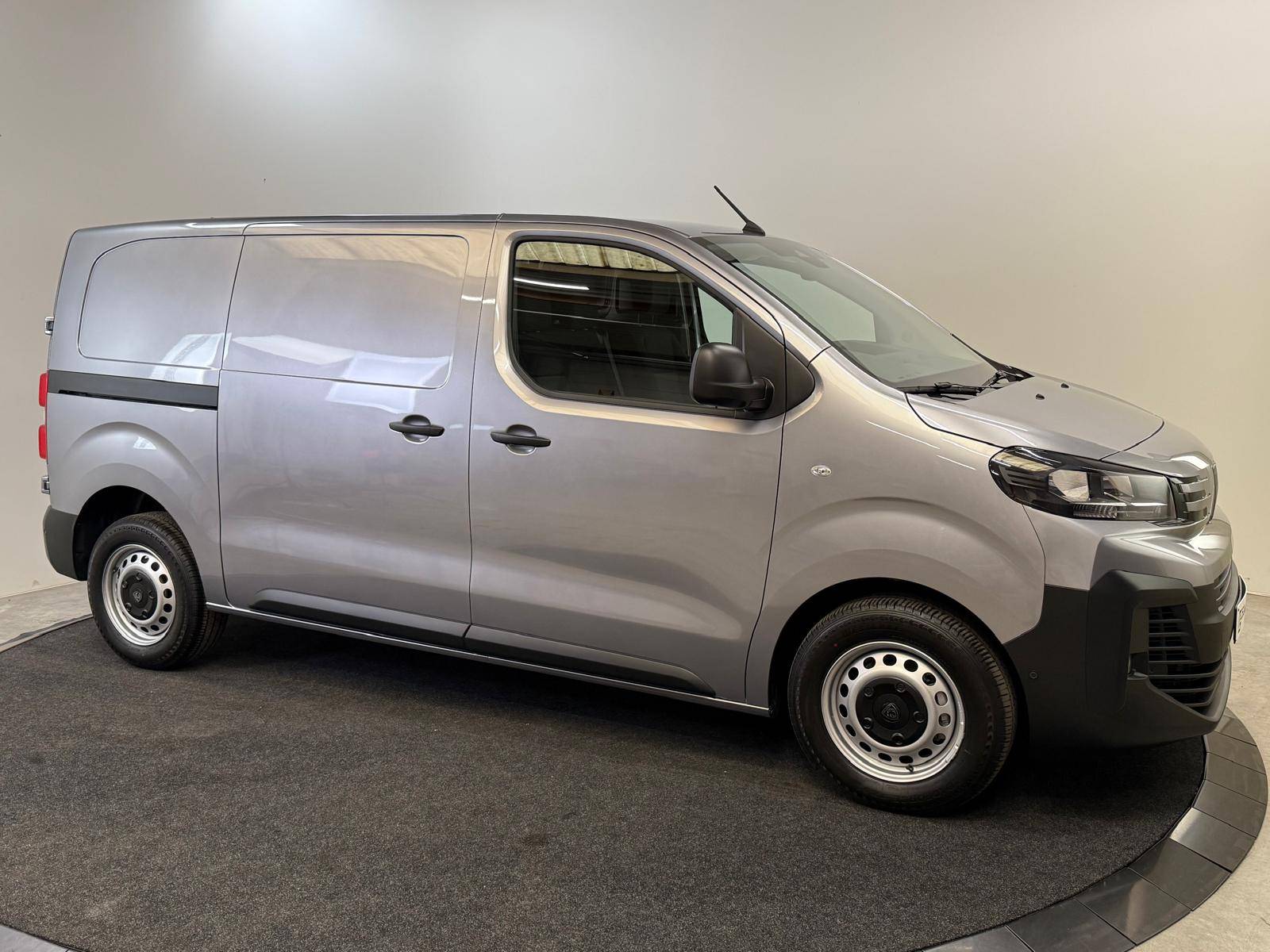 Peugeot Expert Bestelwagen M (L2) Diesel 150 pk Manueel 6