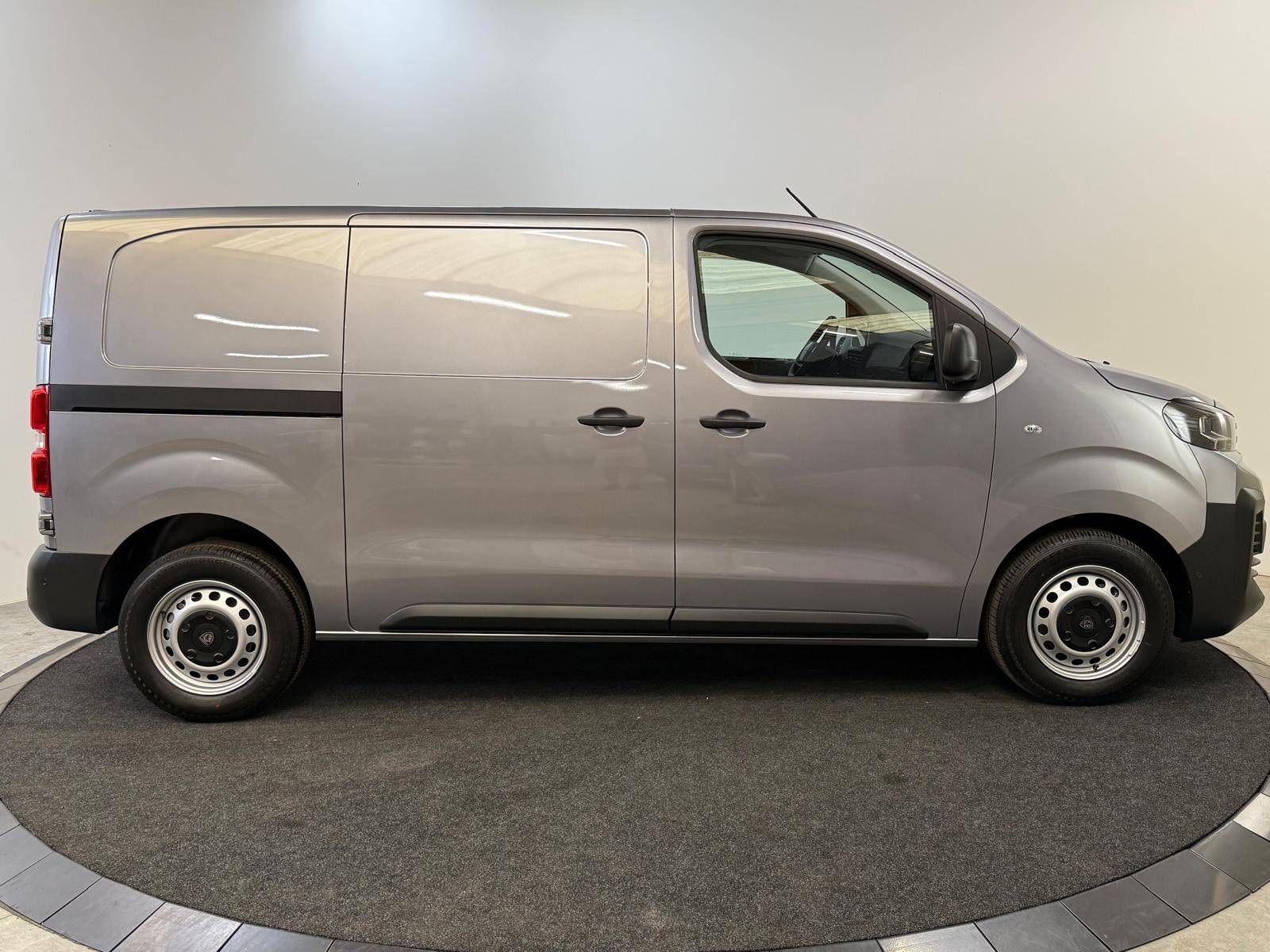 Peugeot Expert Bestelwagen M (L2) Diesel 150 pk Manueel 6