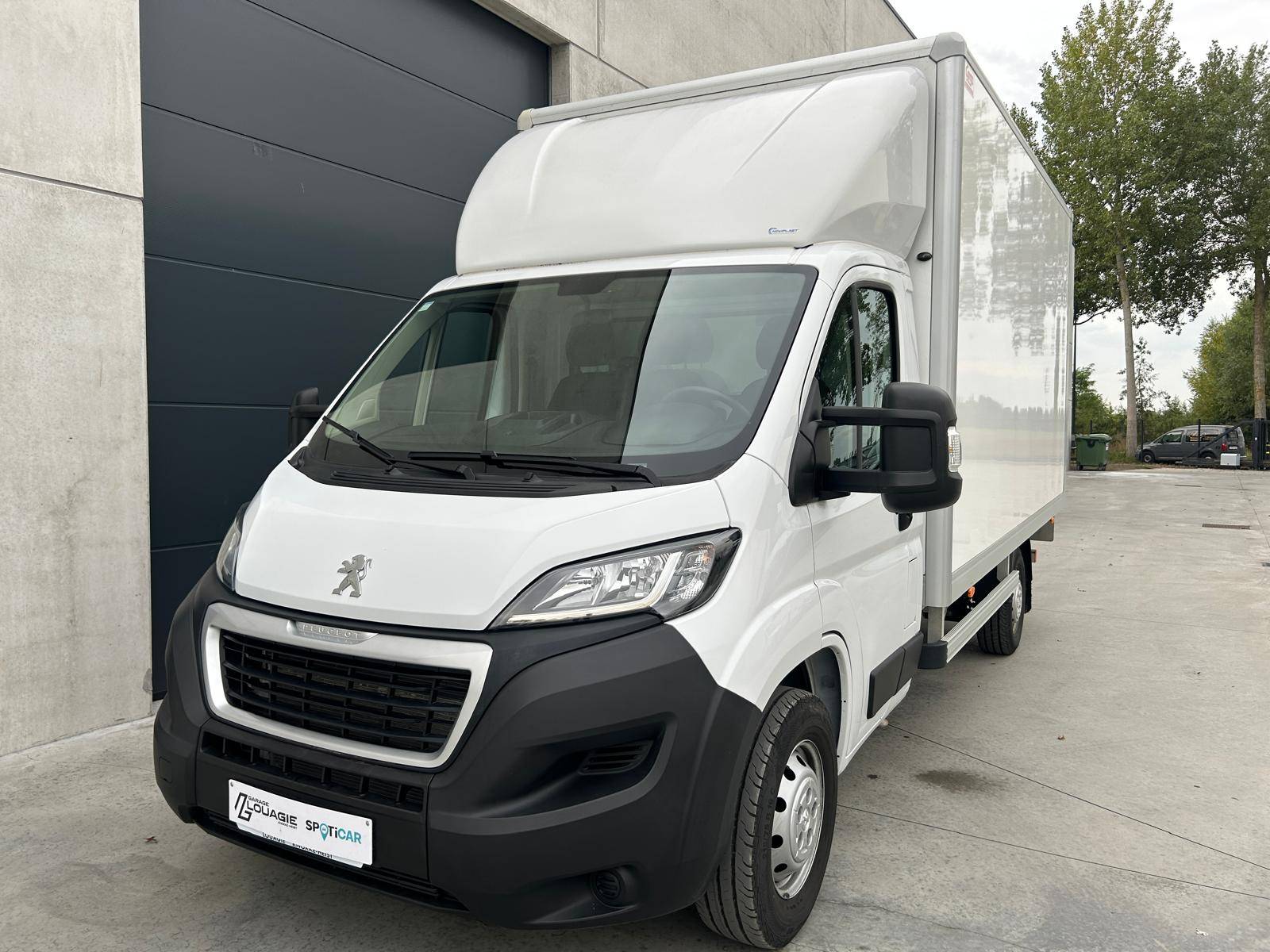 Peugeot Boxer Laadbak met laadklep L4 – 2.2 diesel