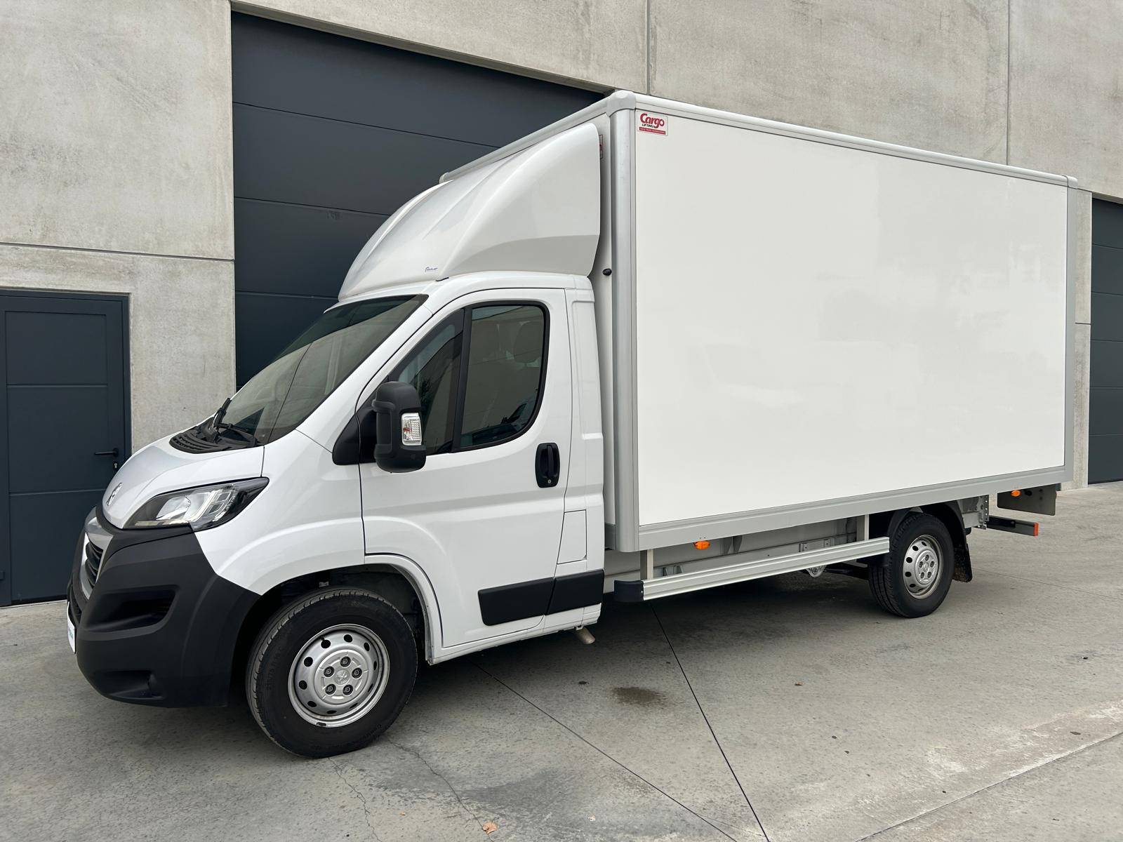 Peugeot Boxer Laadbak met laadklep L4 – 2.2 diesel