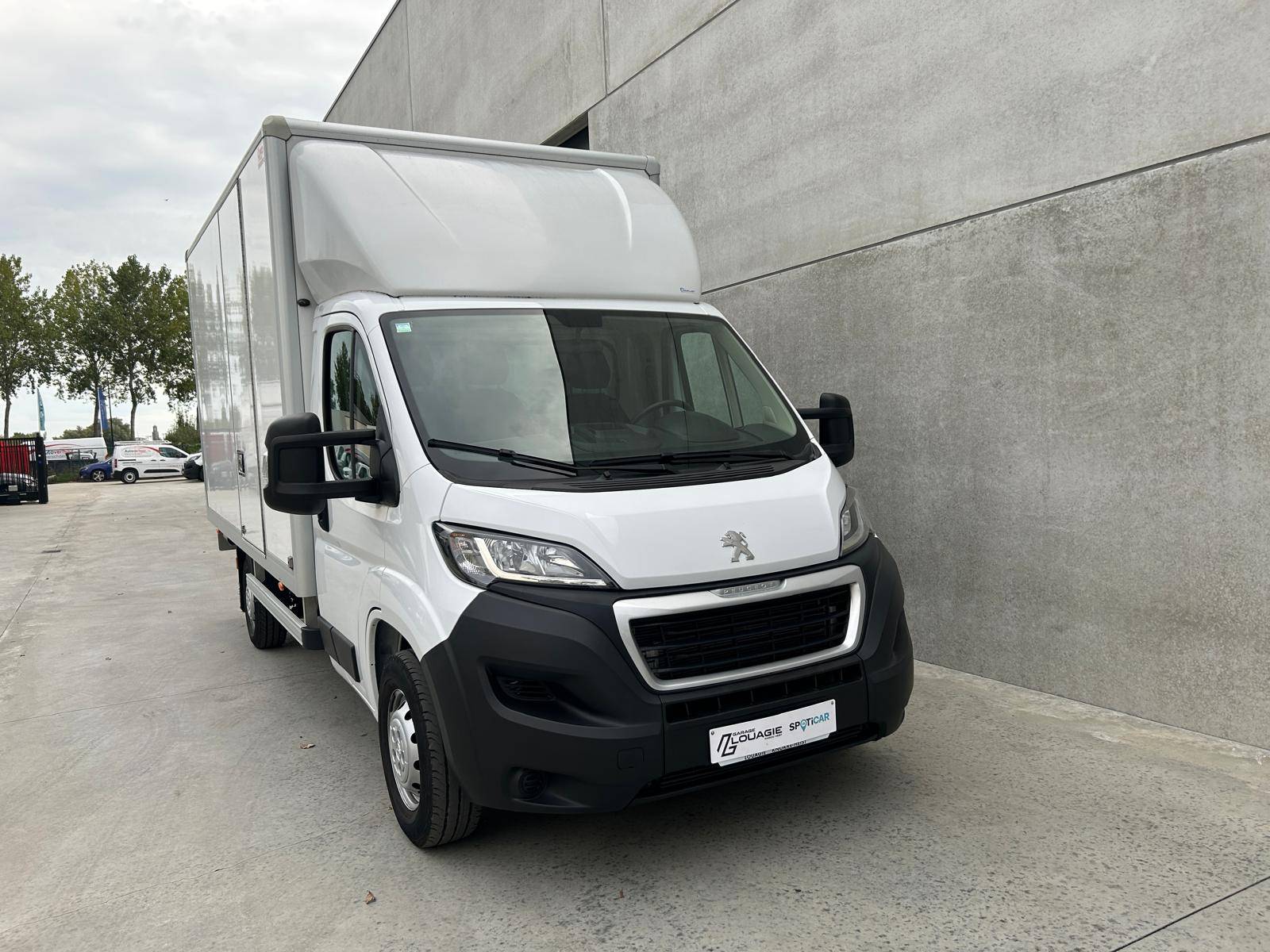 Peugeot Boxer Laadbak met laadklep L4 – 2.2 diesel