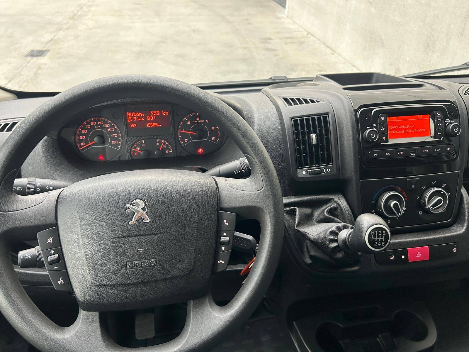 Peugeot Boxer Laadbak met laadklep L4 – 2.2 diesel