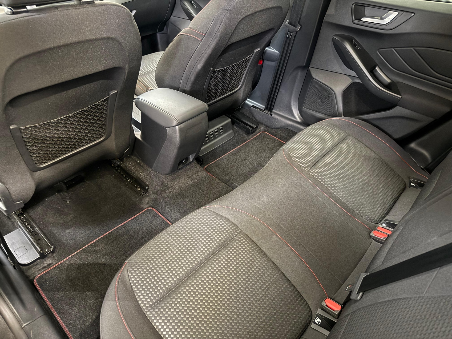 Ford Focus Clipper 1.0 EcoBoost MHEV ST-Line X