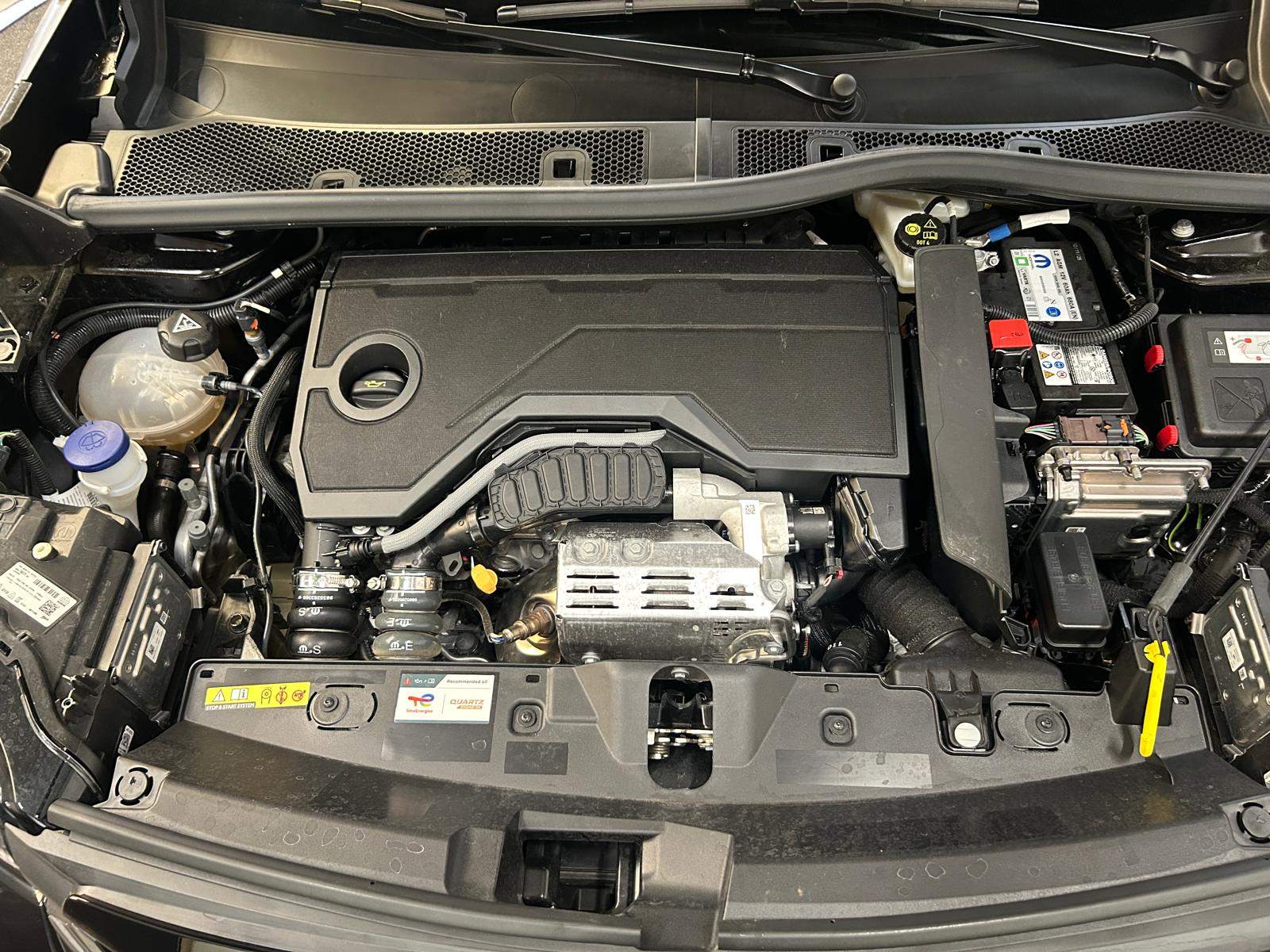 Peugeot 2008 Hybrid GT e-DSC6