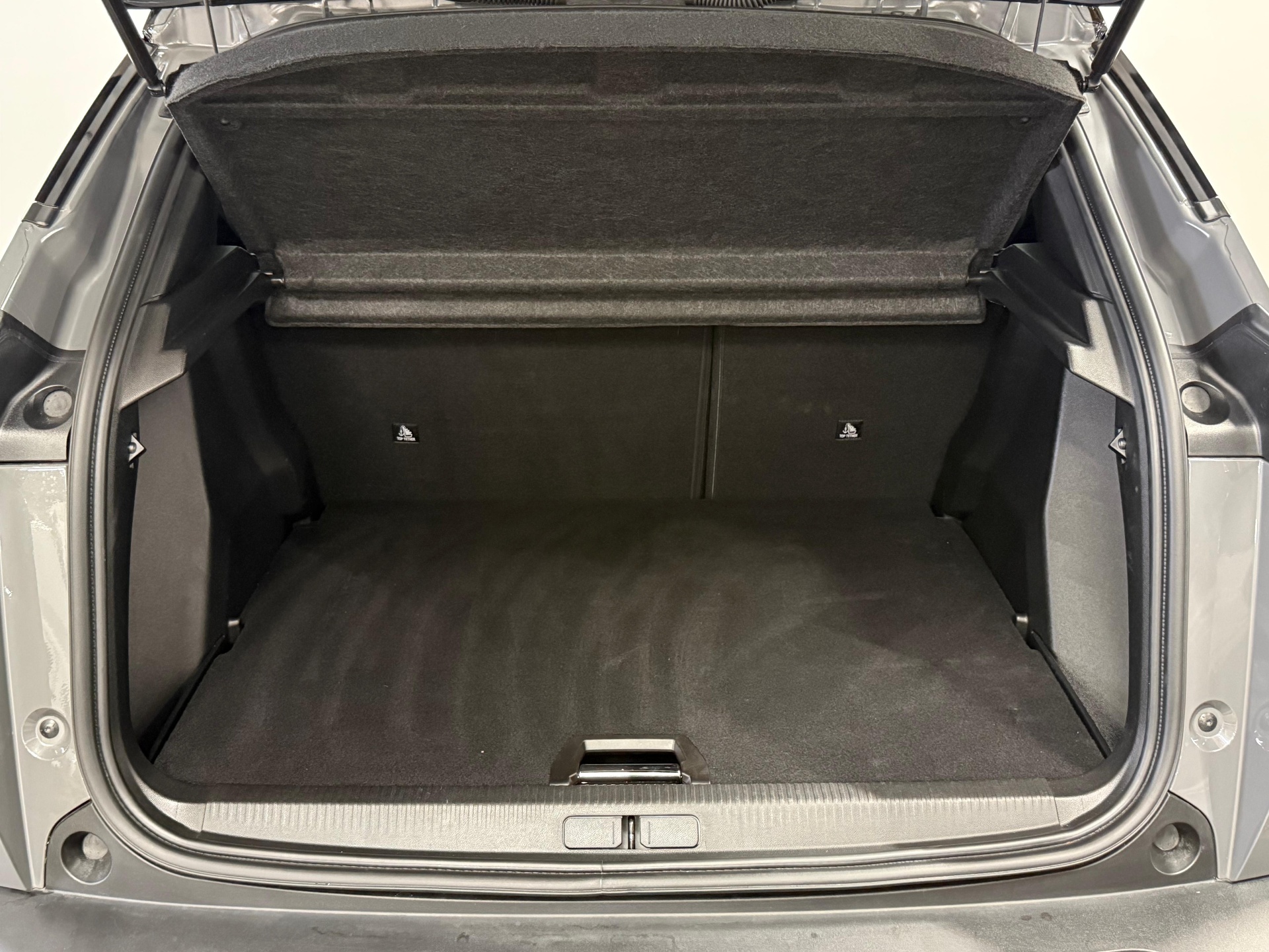 Peugeot 2008 Hybrid GT e-DSC6