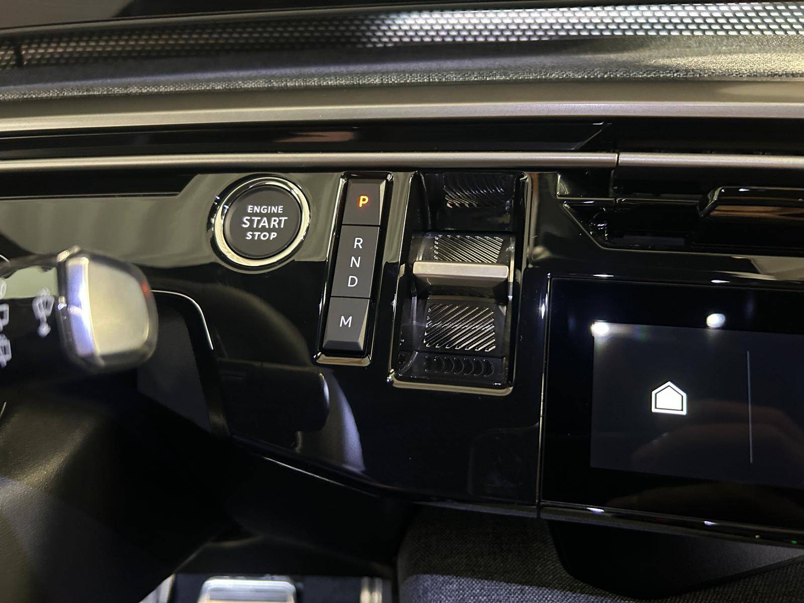 Peugeot 5008 Hybrid GT e-DSC6