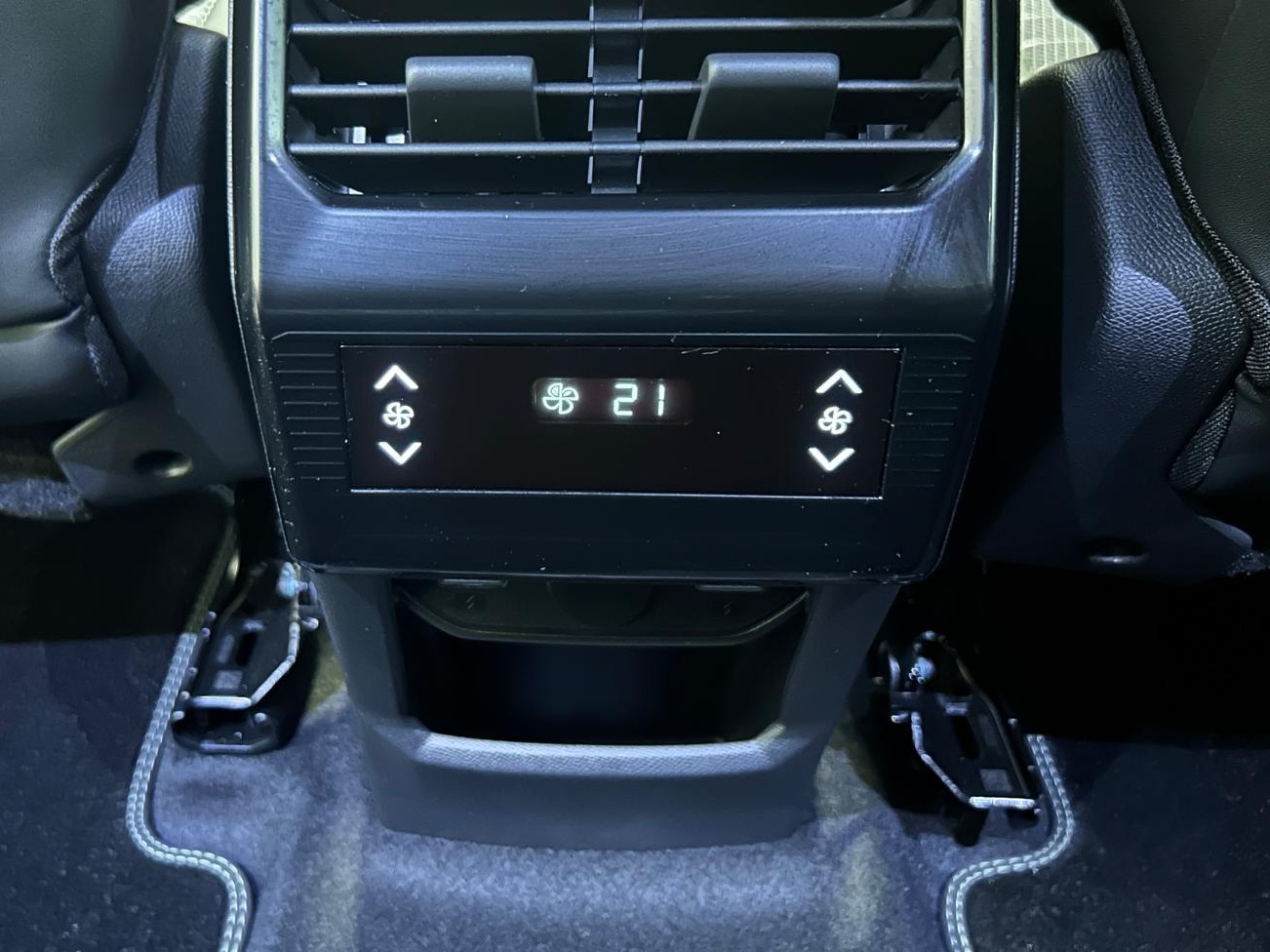 Peugeot 5008 Hybrid GT e-DSC6