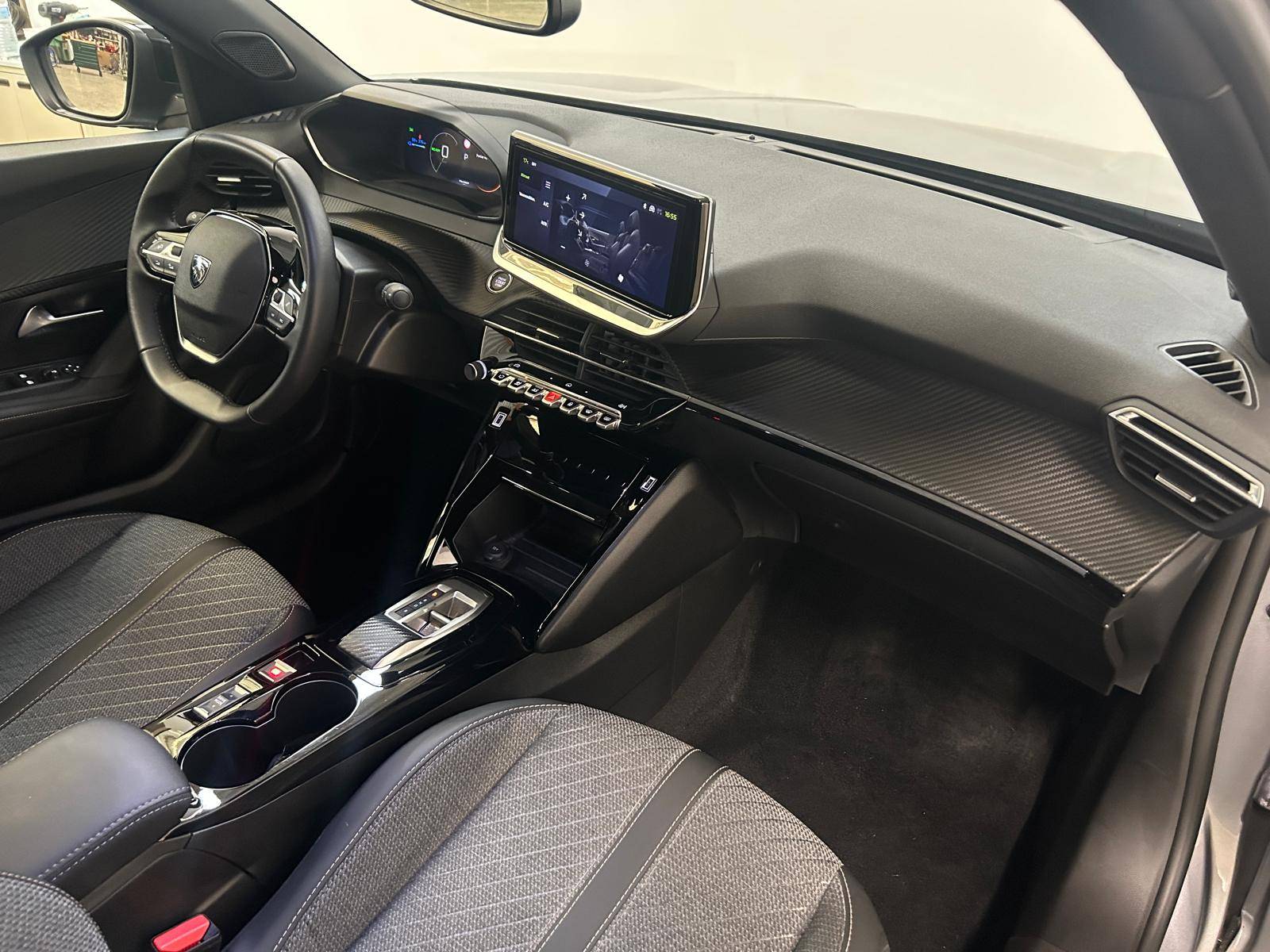Peugeot 2008 Electric Allure Auto