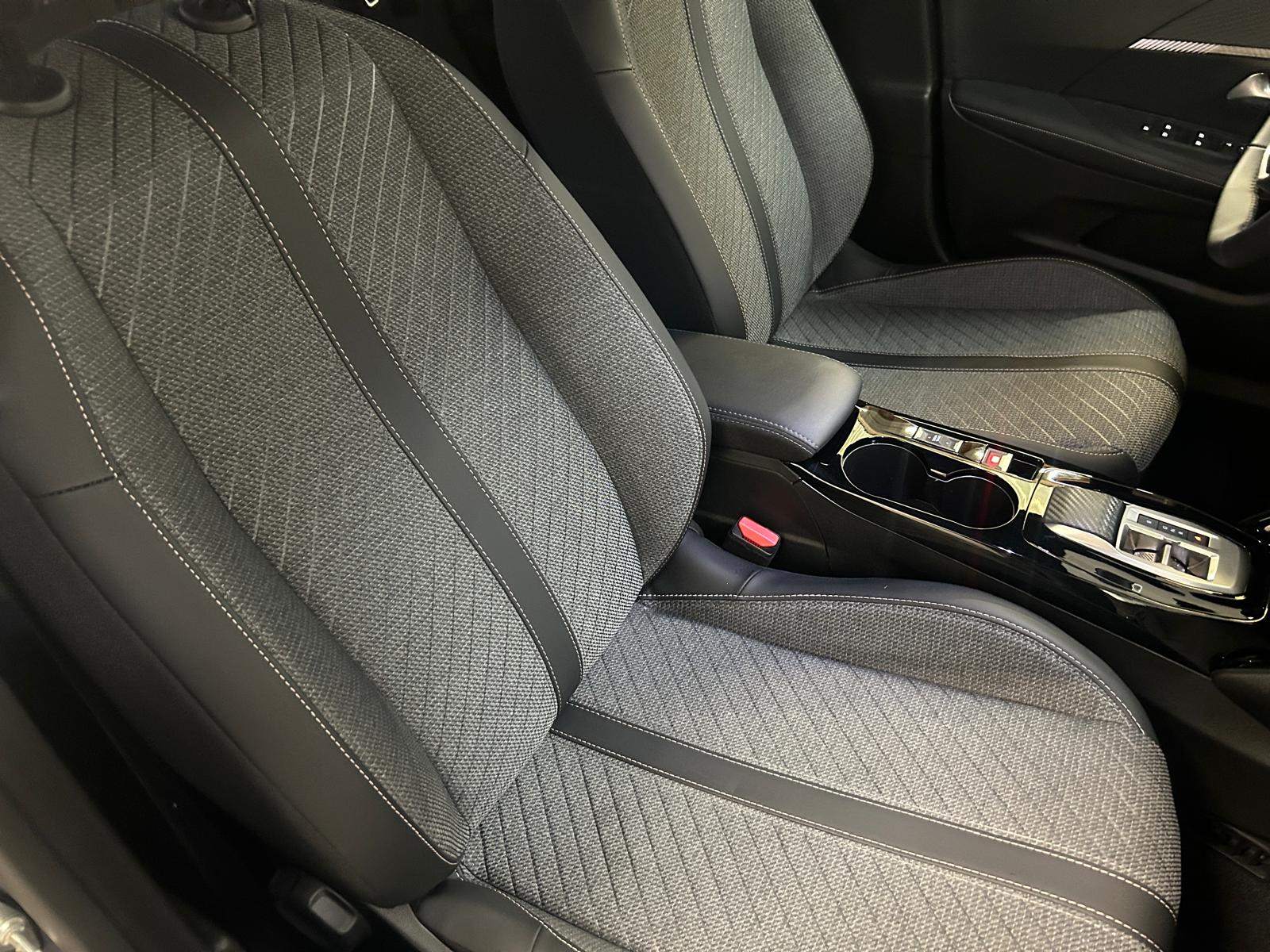 Peugeot 2008 Electric Allure Auto