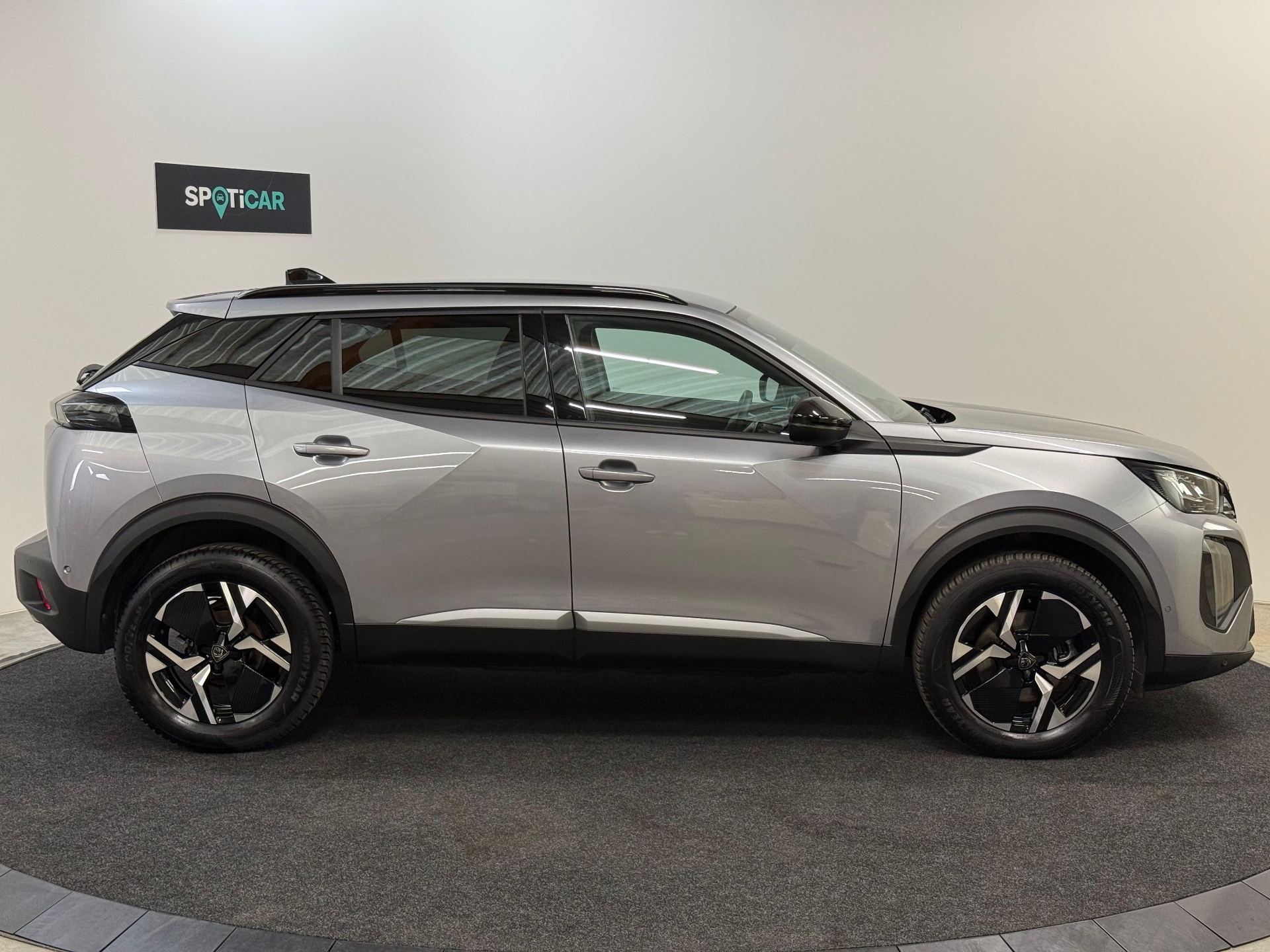 Peugeot 2008 Hybrid Allure e-DSC6