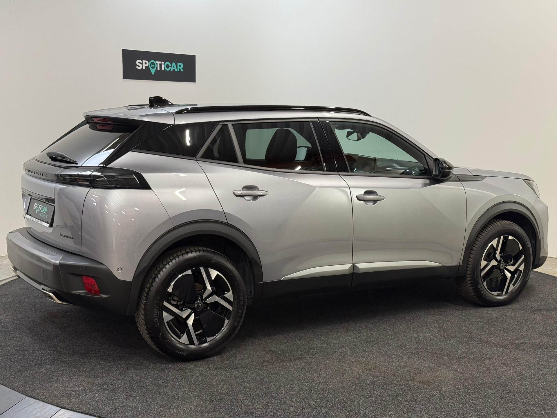 Peugeot 2008 Hybrid Allure e-DSC6