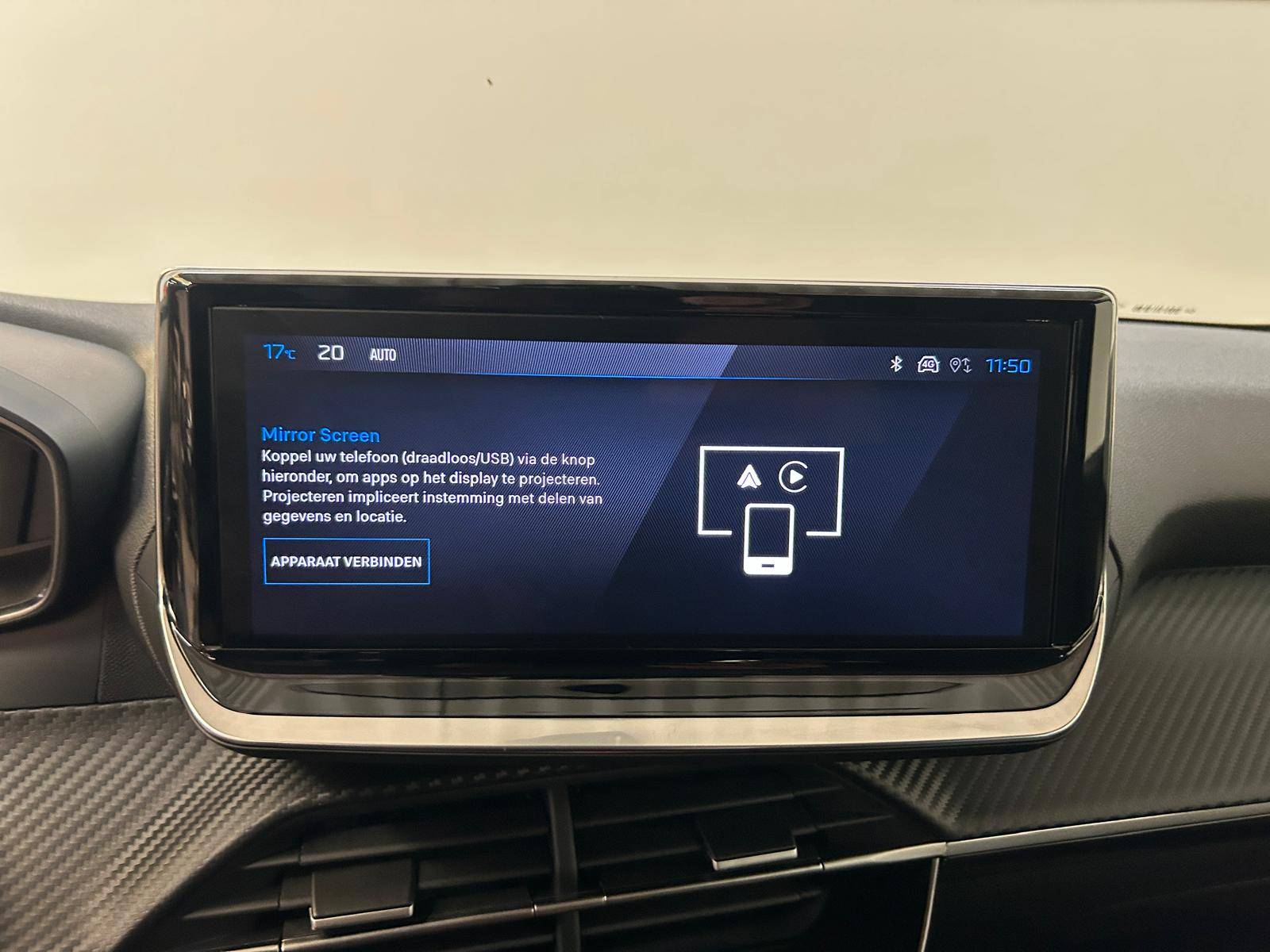 Peugeot 208 Hybrid Allure e-DCS6 – TREKHAAK AFNEEMBAAR