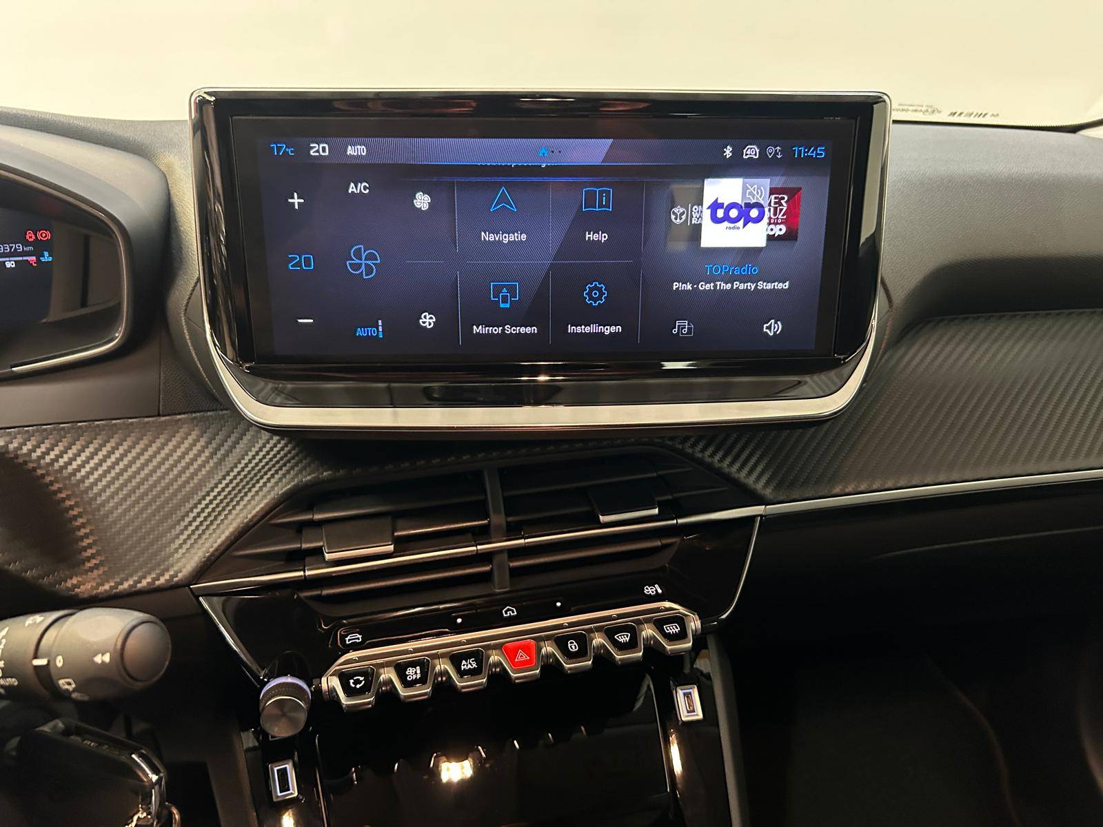 Peugeot 208 Hybrid Allure e-DCS6 – TREKHAAK AFNEEMBAAR