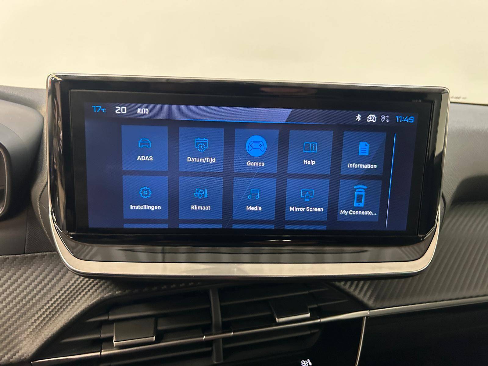 Peugeot 208 Hybrid Allure e-DCS6 – TREKHAAK AFNEEMBAAR