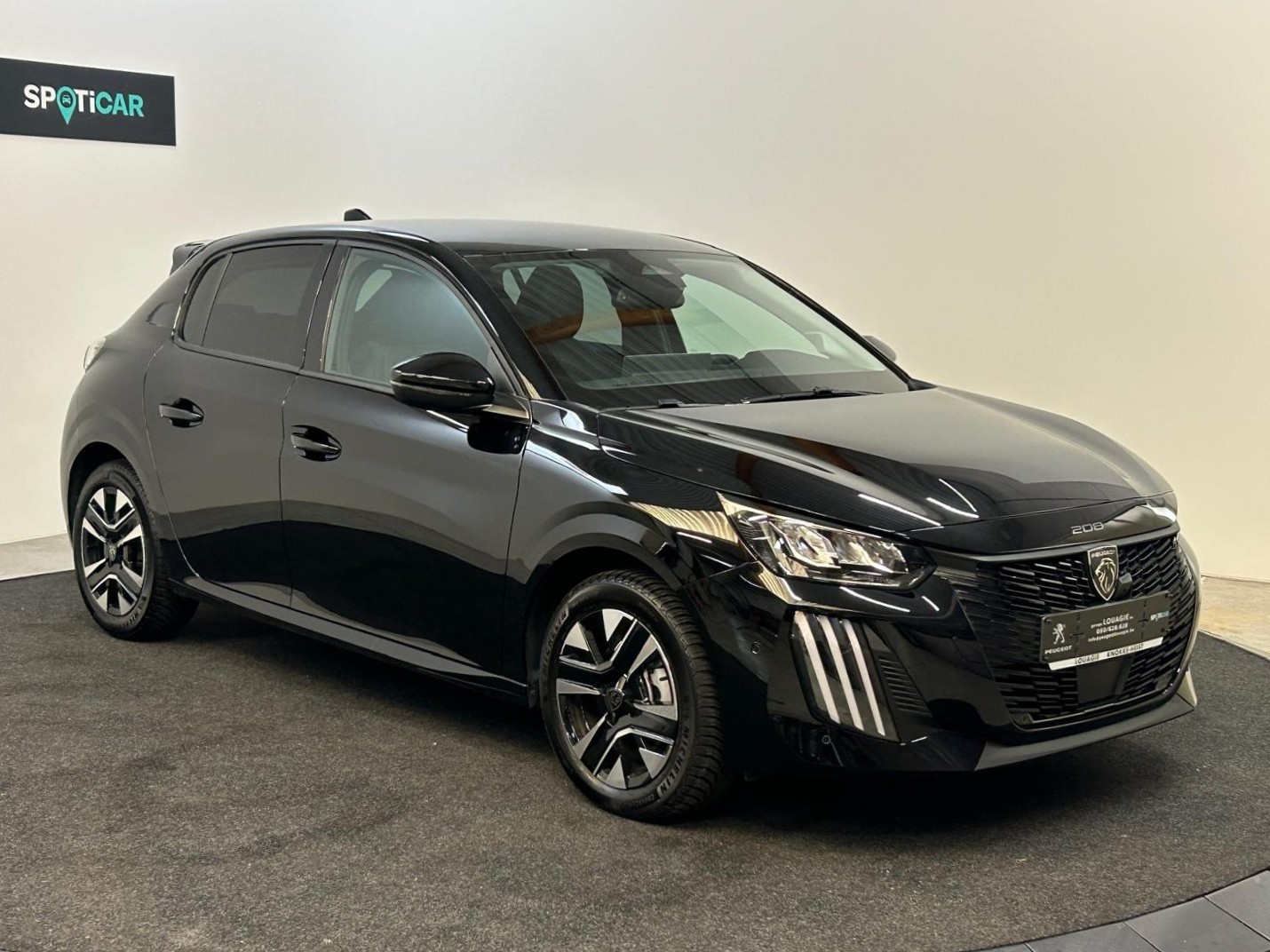 Peugeot 208 Hybrid Allure e-DCS6 – TREKHAAK AFNEEMBAAR