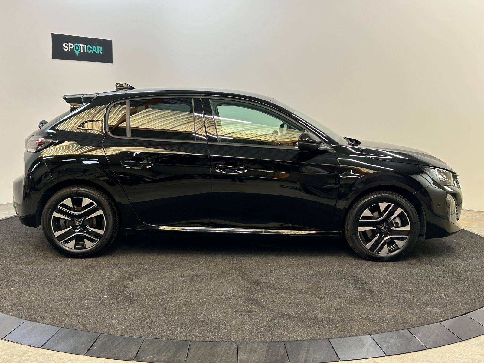 Peugeot 208 Hybrid Allure e-DCS6 – TREKHAAK AFNEEMBAAR
