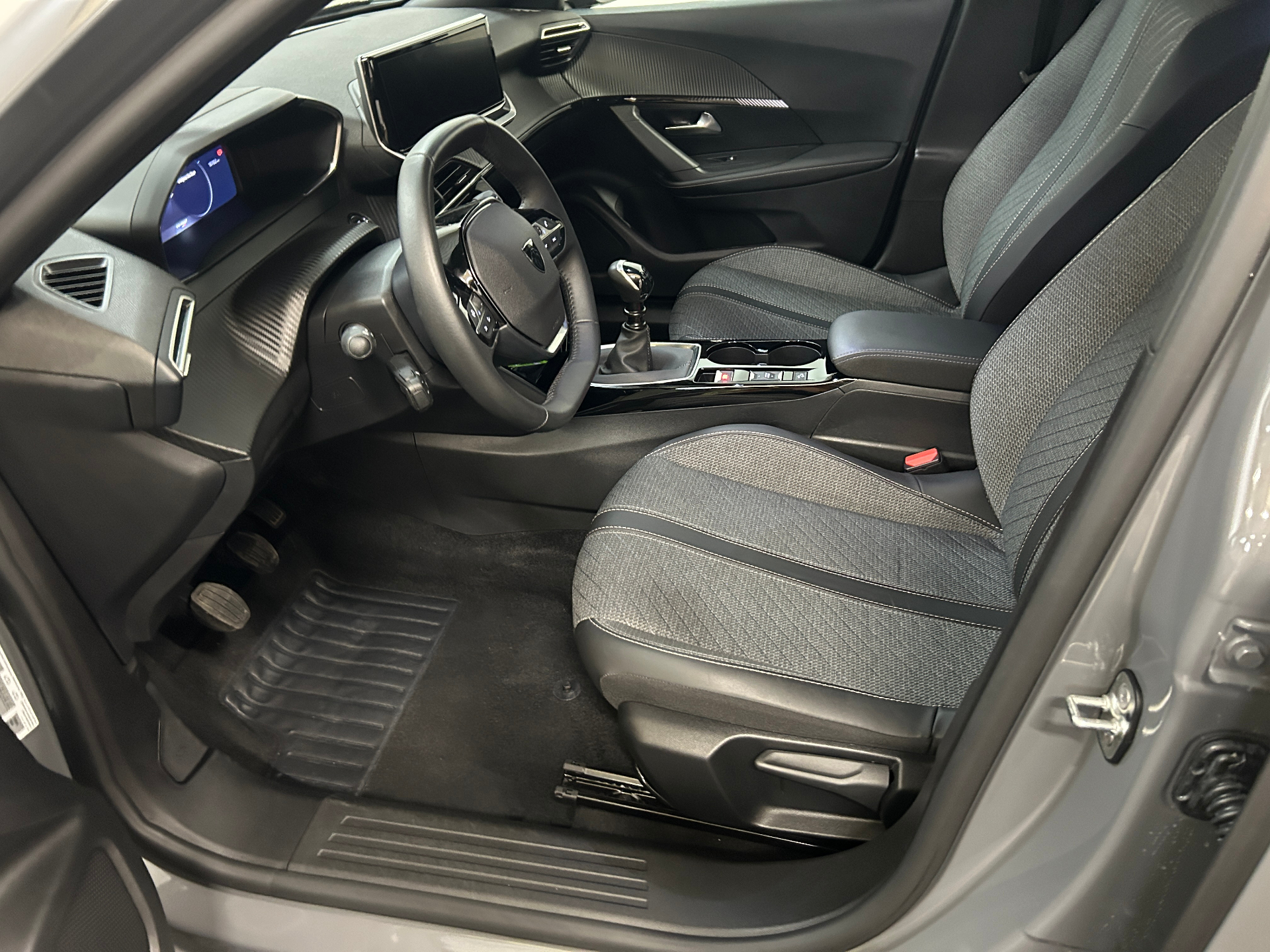 Peugeot 2008 1.2 Turbo Allure Manueel