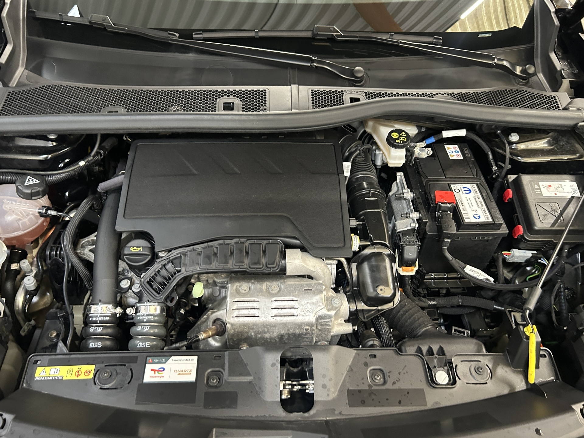 Peugeot 2008 1.2 Turbo Allure Manueel