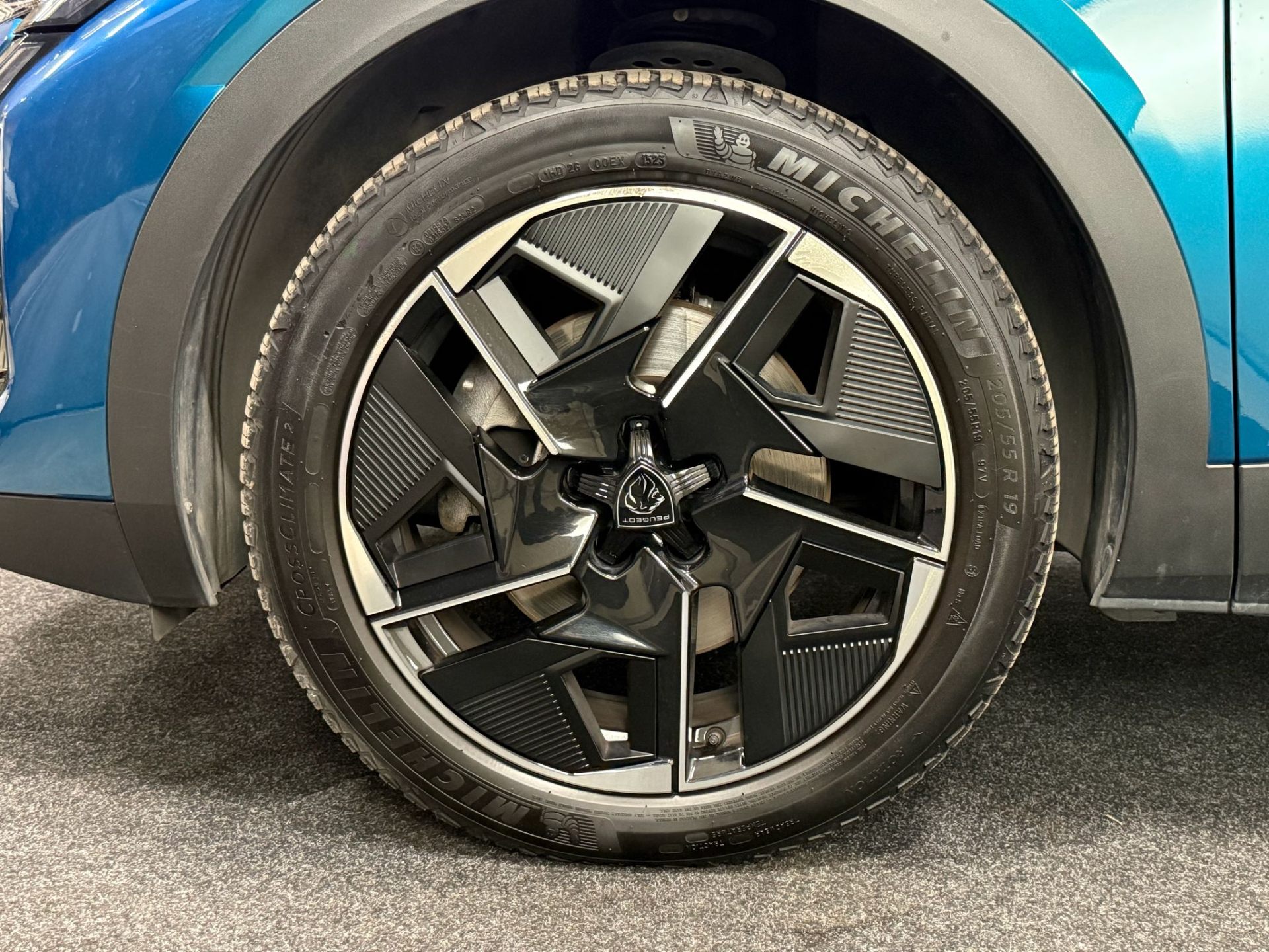 Peugeot 408 Plug-in Hybrid S&S GT e-EAT8