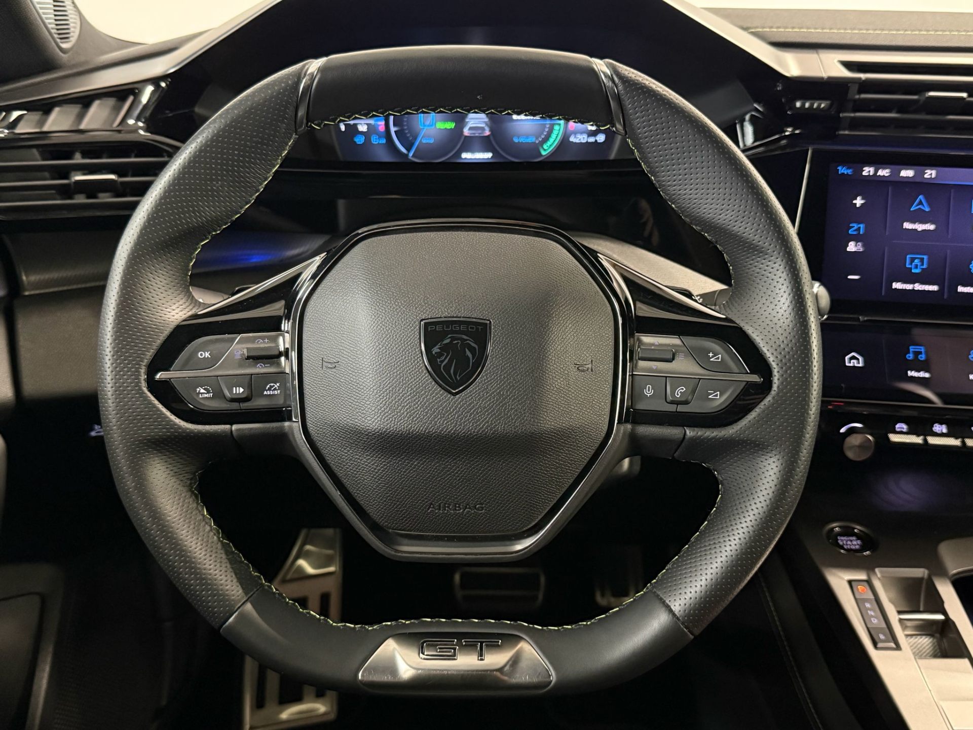 Peugeot 408 Plug-in Hybrid S&S GT e-EAT8