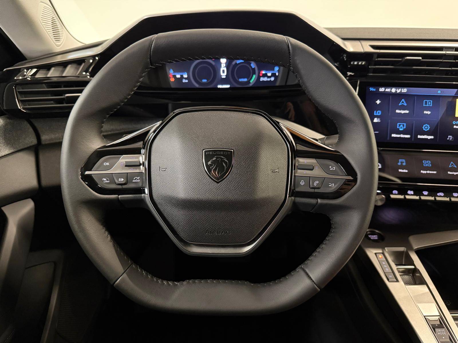 Peugeot 308 Hybrid Allure e-DSC6