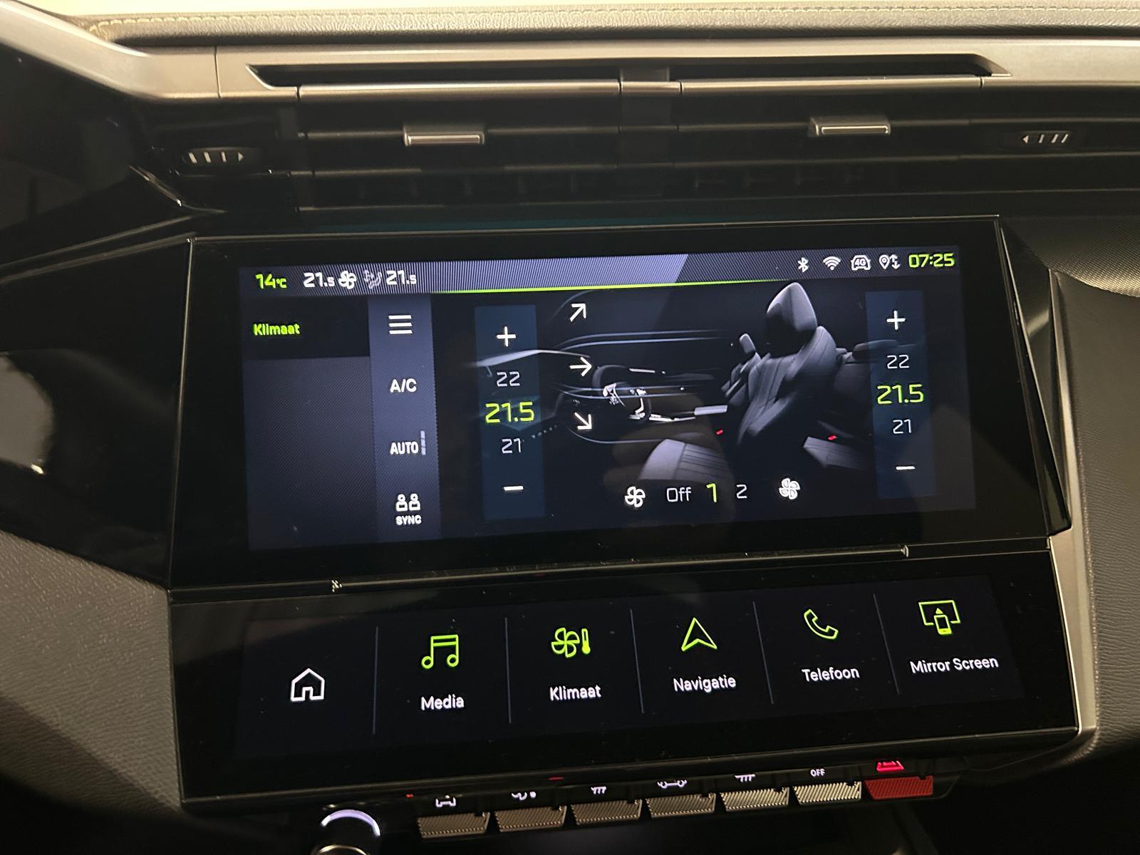 Peugeot 308 Hybrid GT e-DSC6