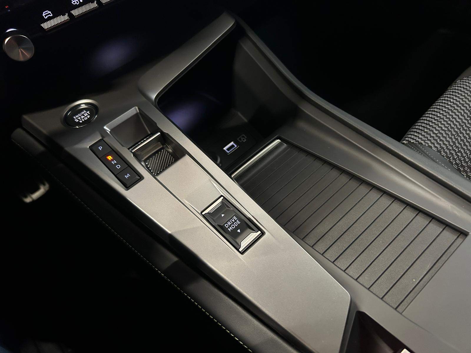 Peugeot 308 Hybrid GT e-DSC6