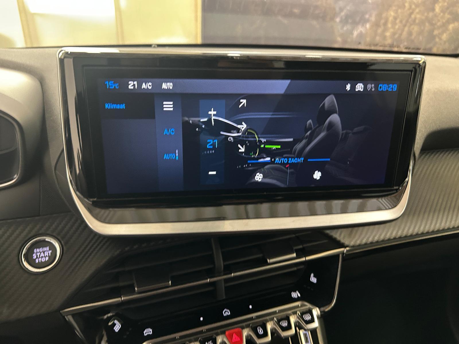 Peugeot 208 Hybrid Allure e-DCS6