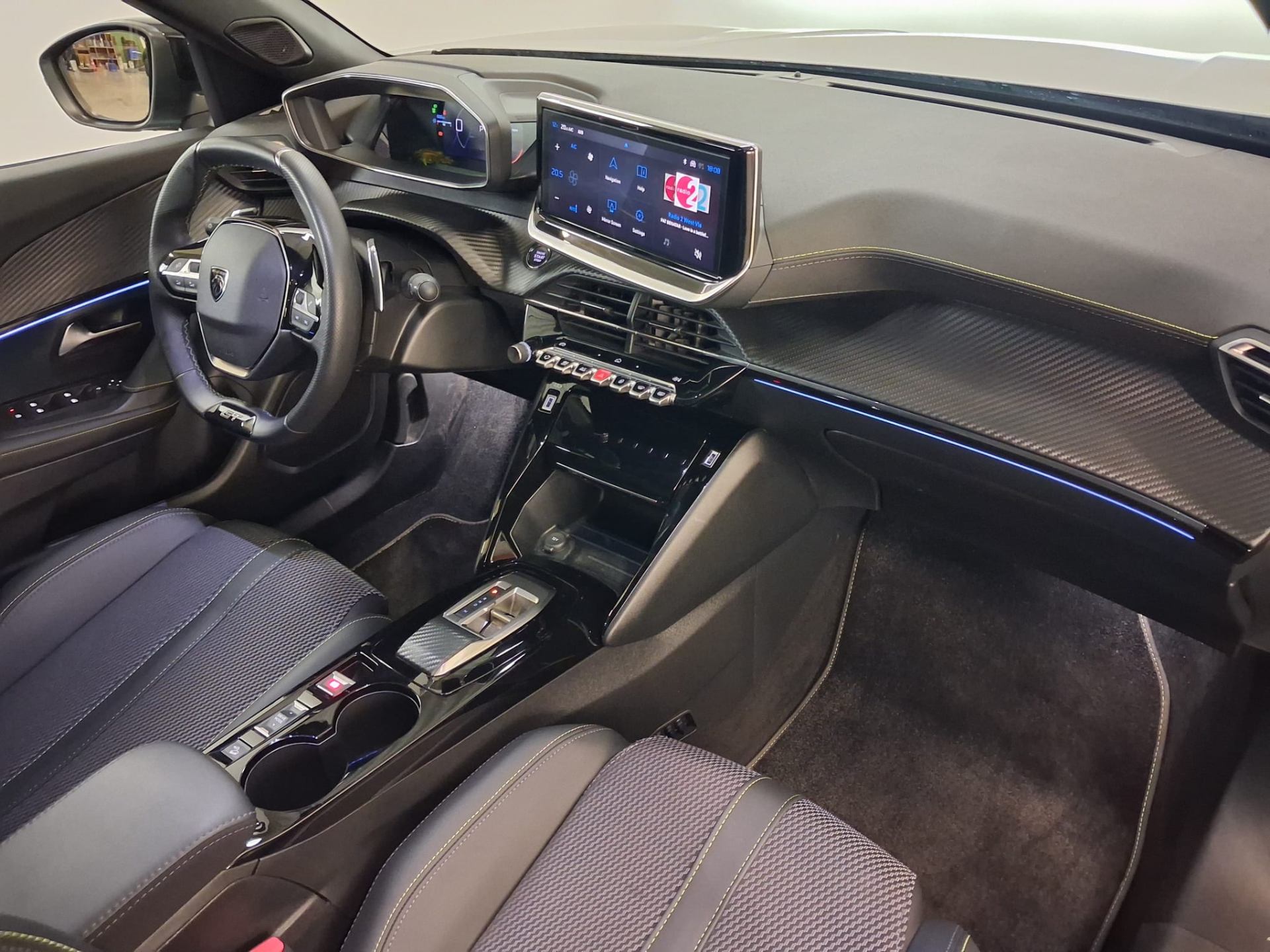 Peugeot 2008 Hybrid GT e-DSC6