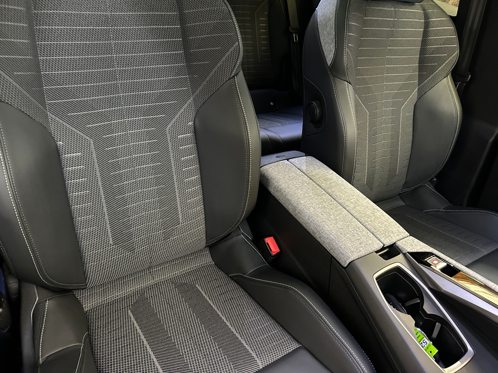 Peugeot 3008 Hybrid e-DSC6 GT