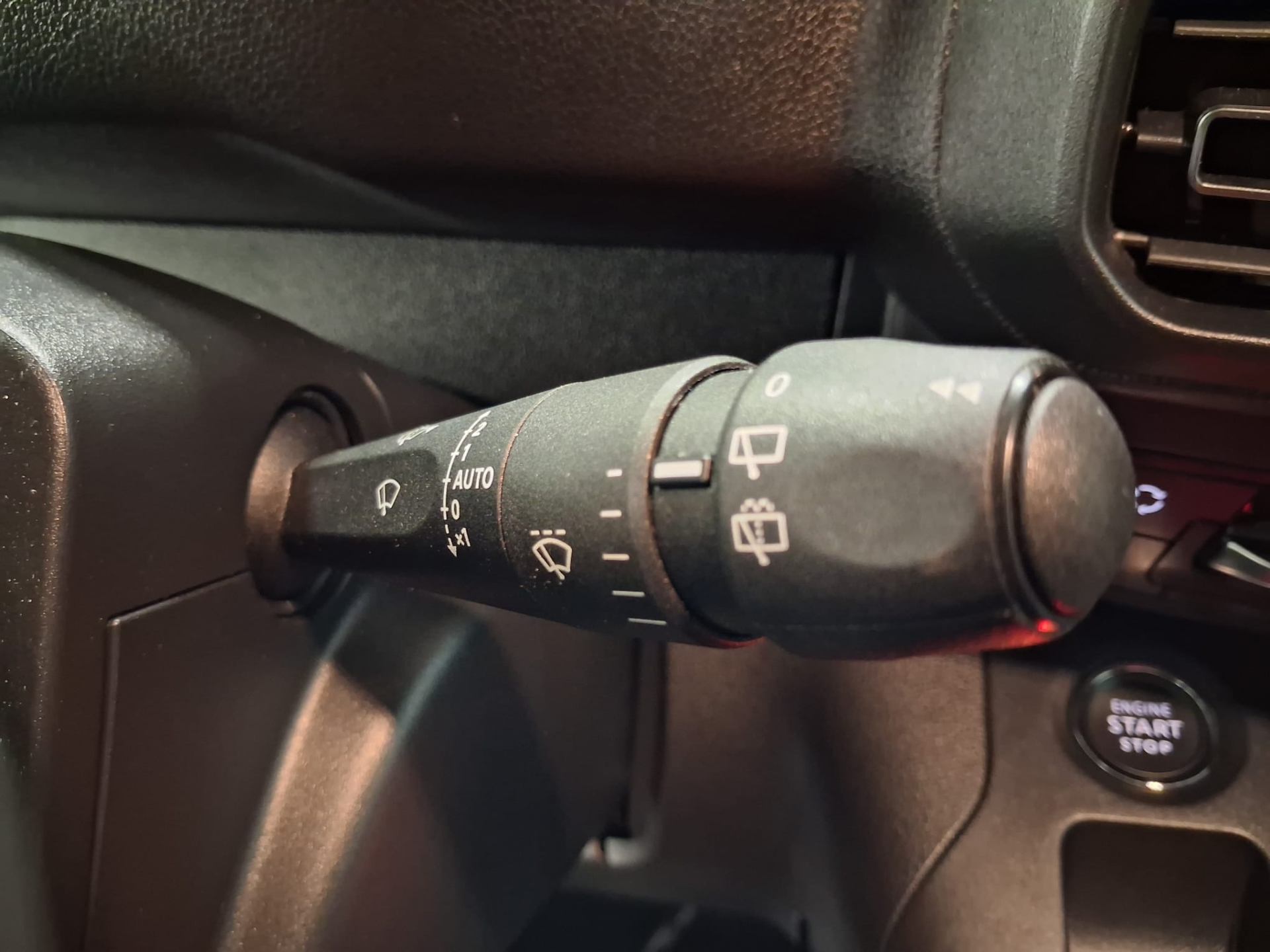 Peugeot Partner GB BlueHDi S&S L1 Light