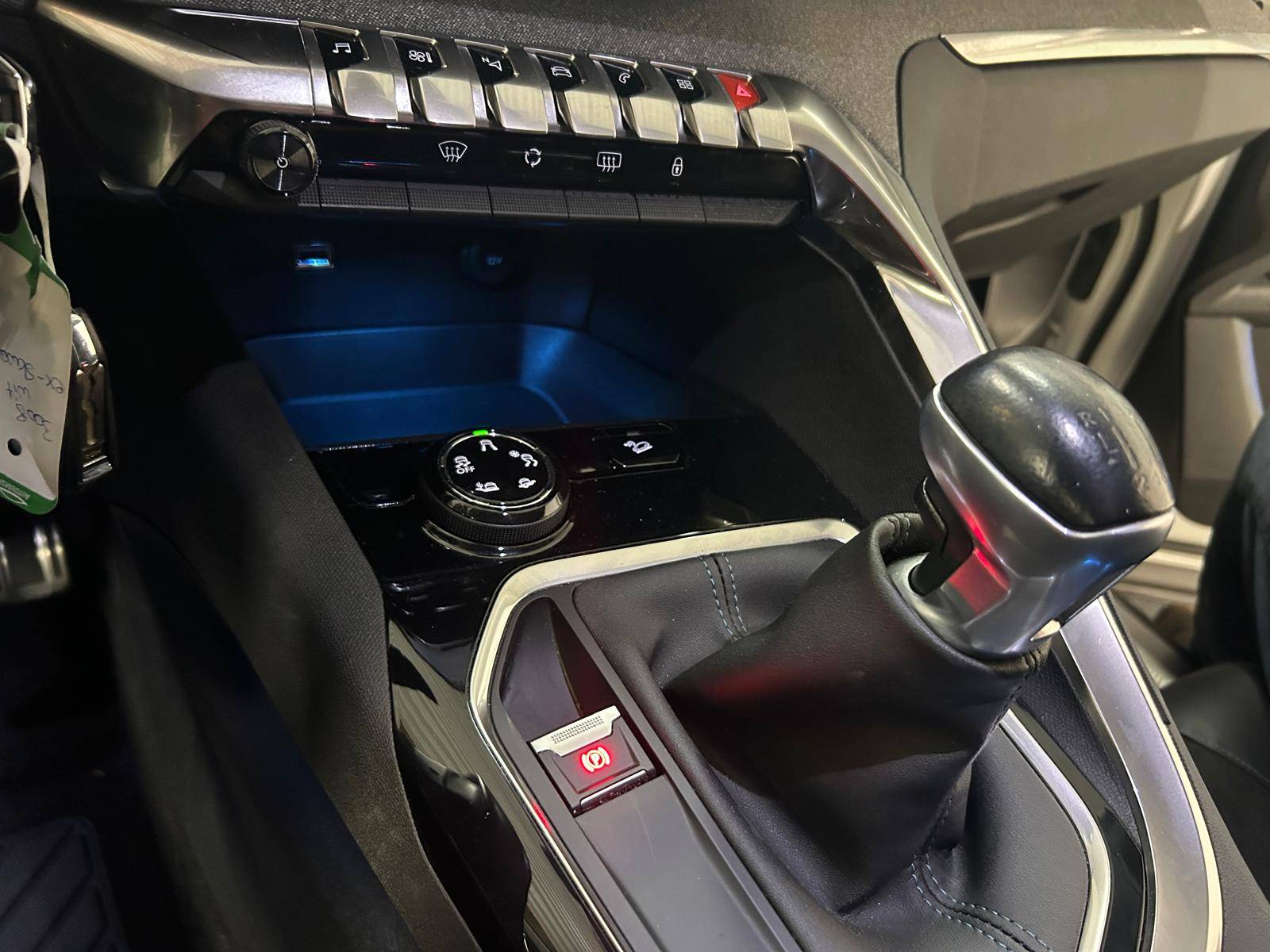 Peugeot 3008 PureTech Crossway S&S