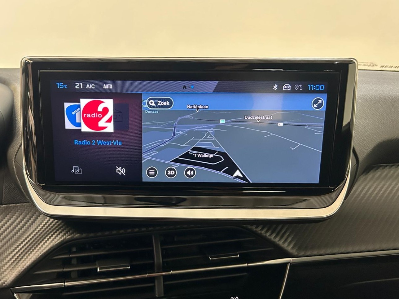 Peugeot 208 Hybrid Allure e-DCS6