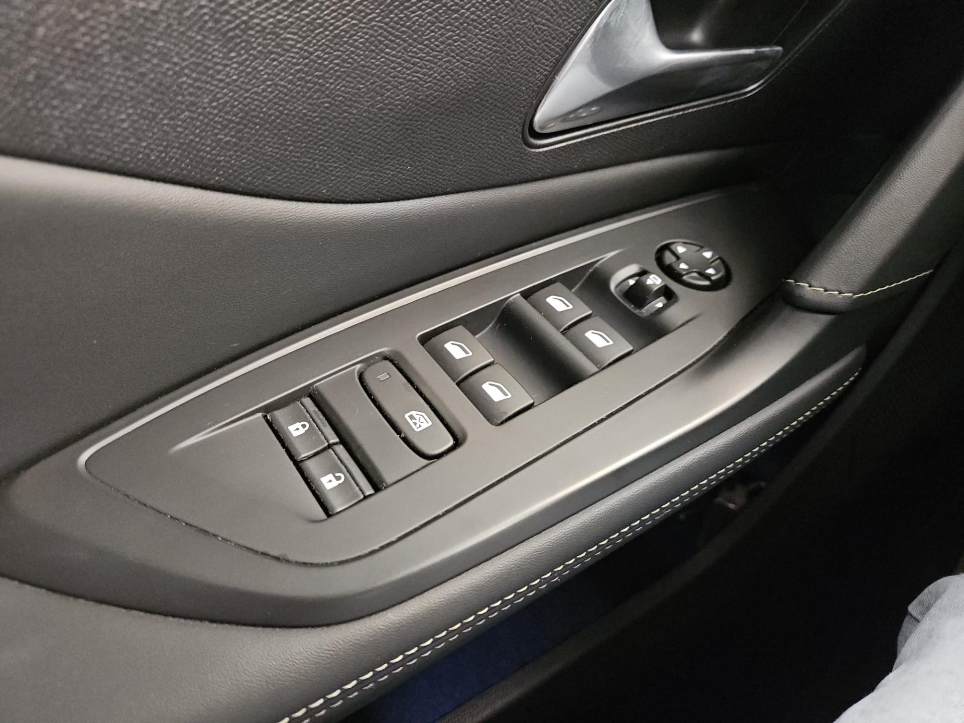 Peugeot 308 1.2 S&S GT EAT8