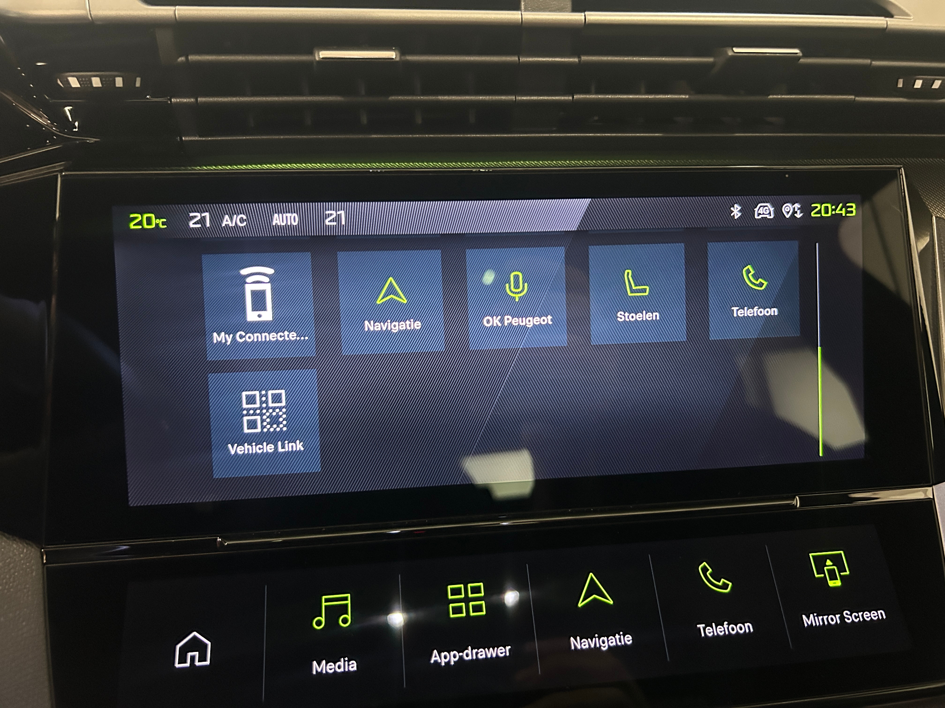 Peugeot 408 Hybrid GT Exclusive e-DCS6