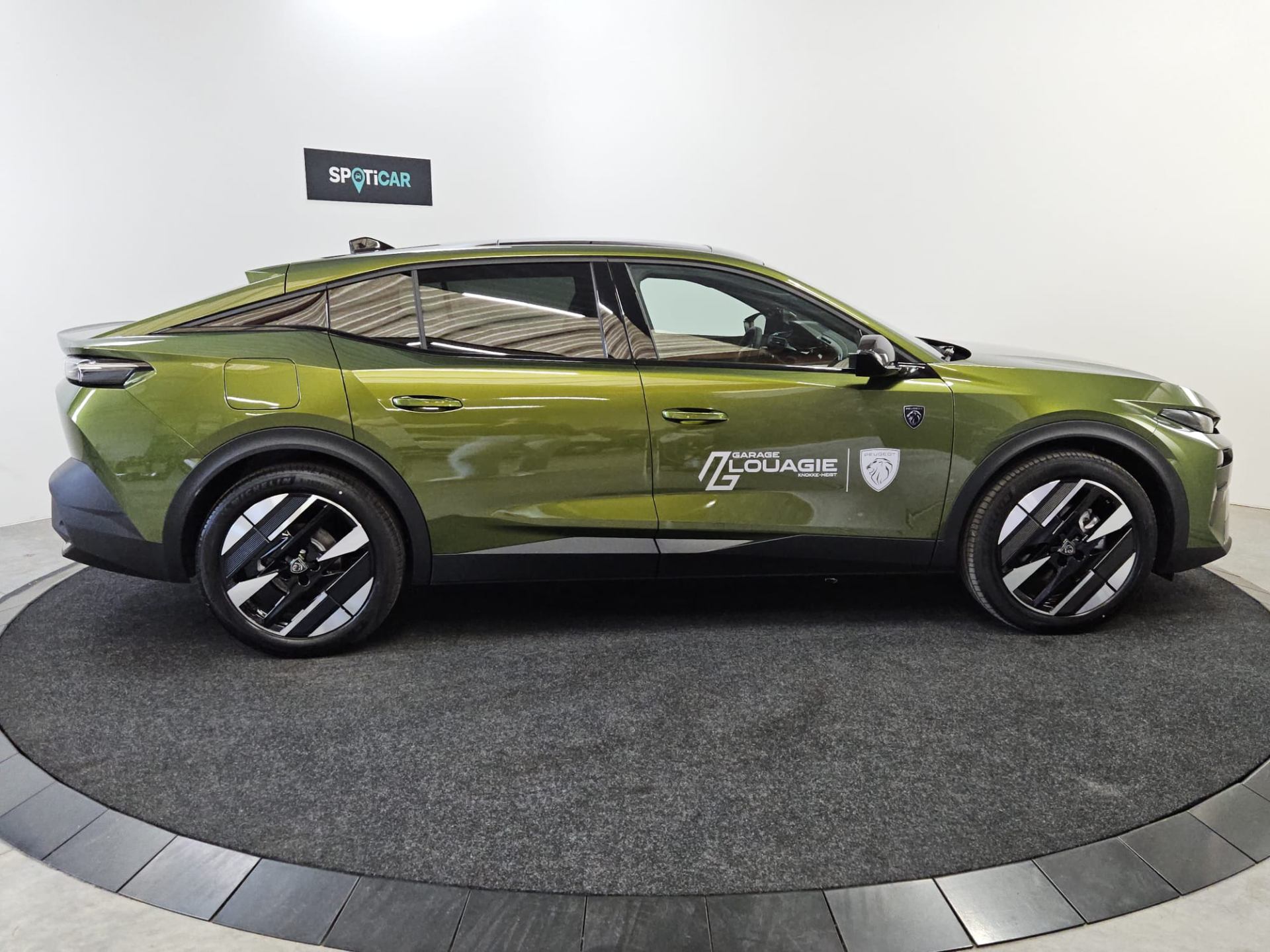 Peugeot 408 Hybrid GT Exclusive e-DCS6