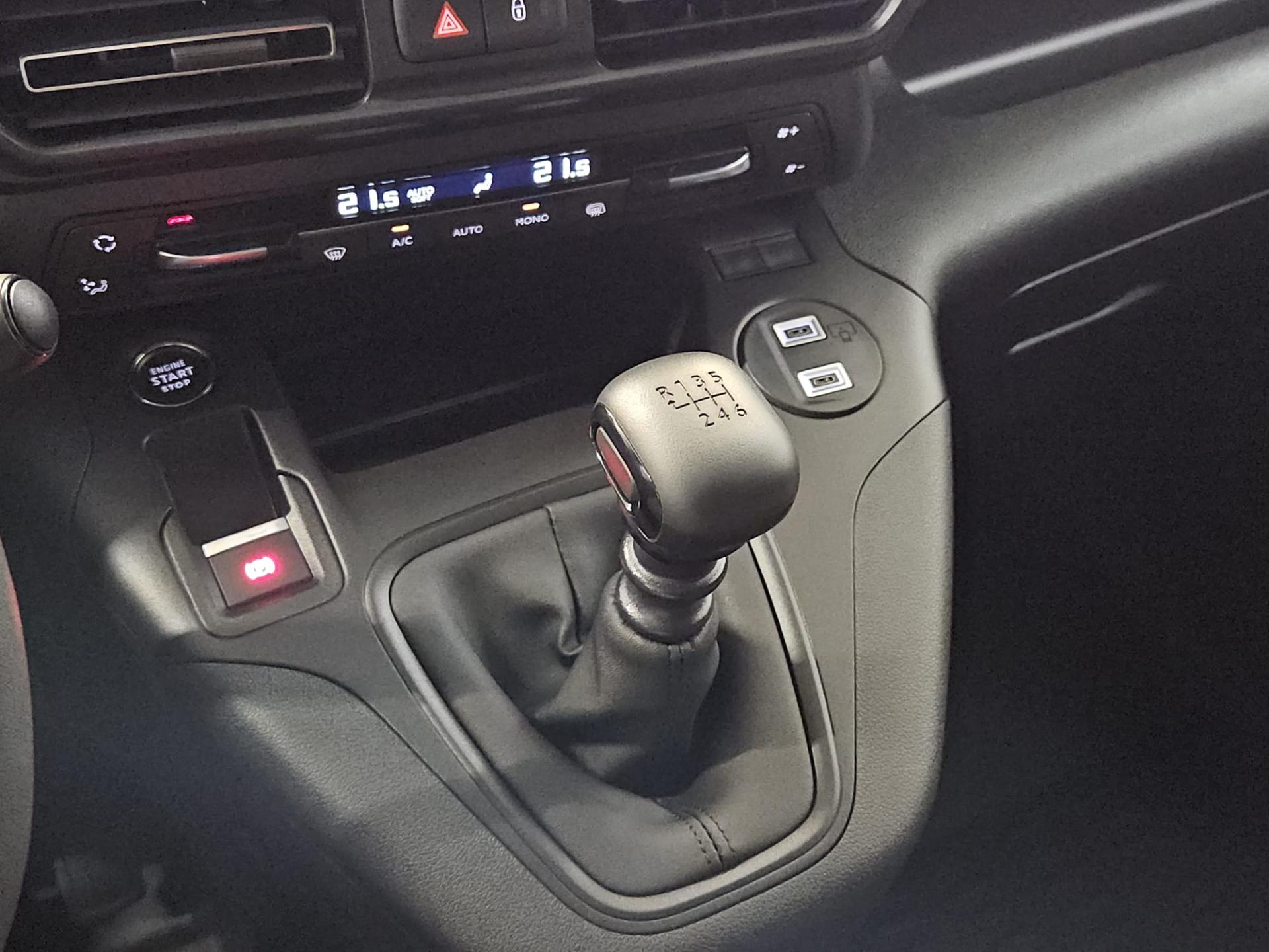 Peugeot Partner 1.5 BlueHDi Light L1